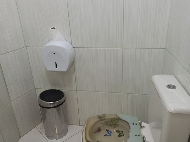 Comercial à venda Boa Vista com 440m² e 1 quarto por R$ 900.000 - 976523748-6banh-fem-1piso.jpg