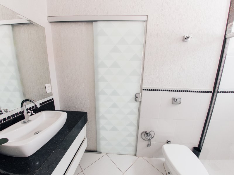 Casa à venda São João Batista com 215m² e 3 quartos por R$ 870.000 - 1987624274-56669201-f83a-4403-b954-fbe6946f53c3.jpeg