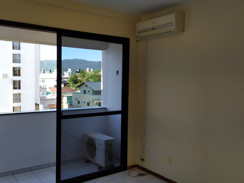 imóvel com 76m² - Agronômica - Florianópolis