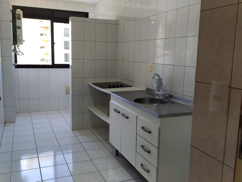 imóvel com 76m² - Agronômica - Florianópolis