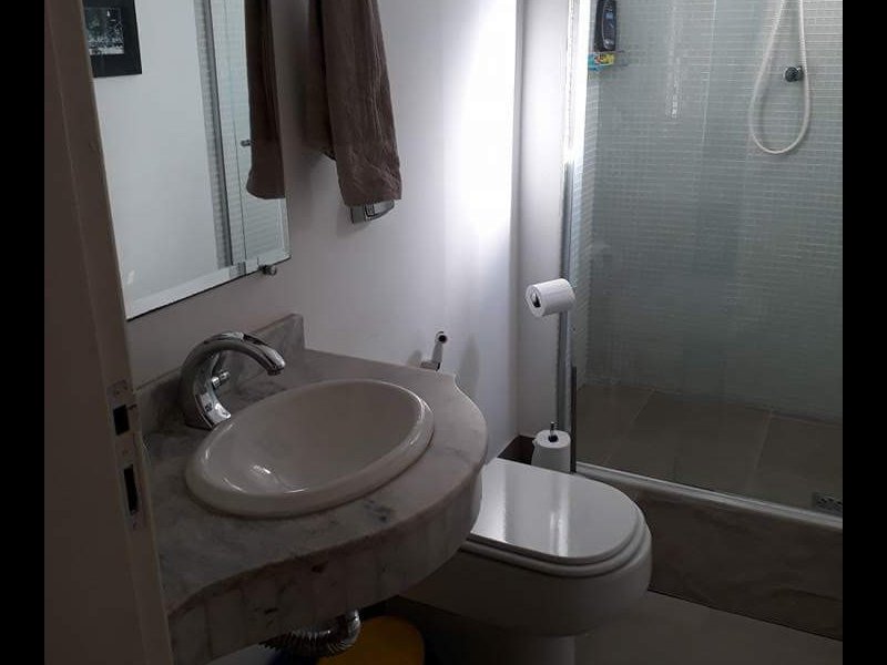 Apartamento à venda Lapa com 105m² e 3 quartos por R$ 930.000 - 1034063077-banheiro-social.jpg