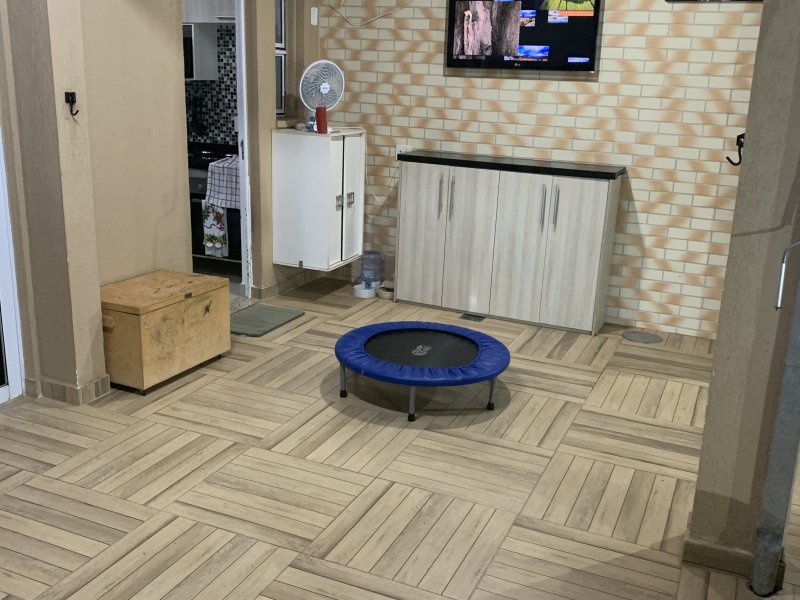 Casa à venda Jardim Interlagos com 92m² e 3 quartos por R$ 382.000 - 1716128549-4f6ffe14-ee82-46c8-b313-4bcffbbc1bdb.jpeg