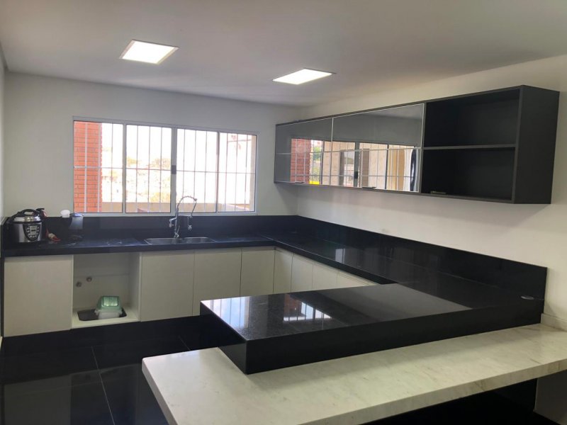 Casa à venda Vila Alvinópolis com 250m² e 3 quartos por R$ 690.000 - 1864368633-photo-2020-02-07-10-57-47-14.jpg