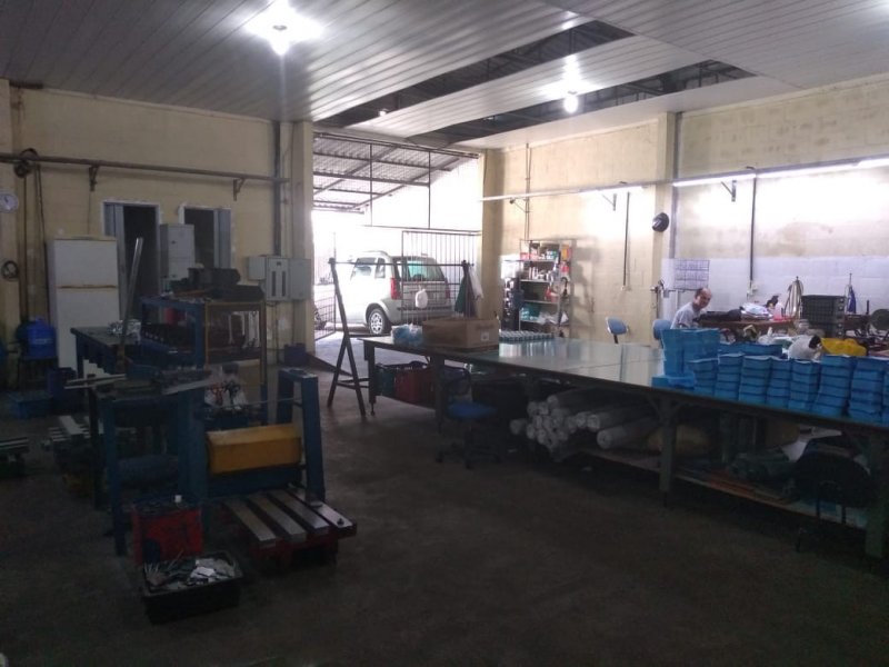 Casa à venda Parque Dez de Novembro com 360m² e 3 quartos por R$ 900.000 - 1644969729-img-20200628-wa0014.jpg