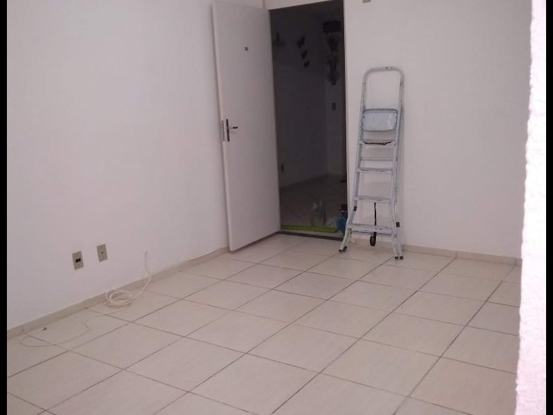Apartamento à venda Santa Cruz com 48m² e 2 quartos por R$ 45.000 - 674279280-img-20200628-wa0062.jpg