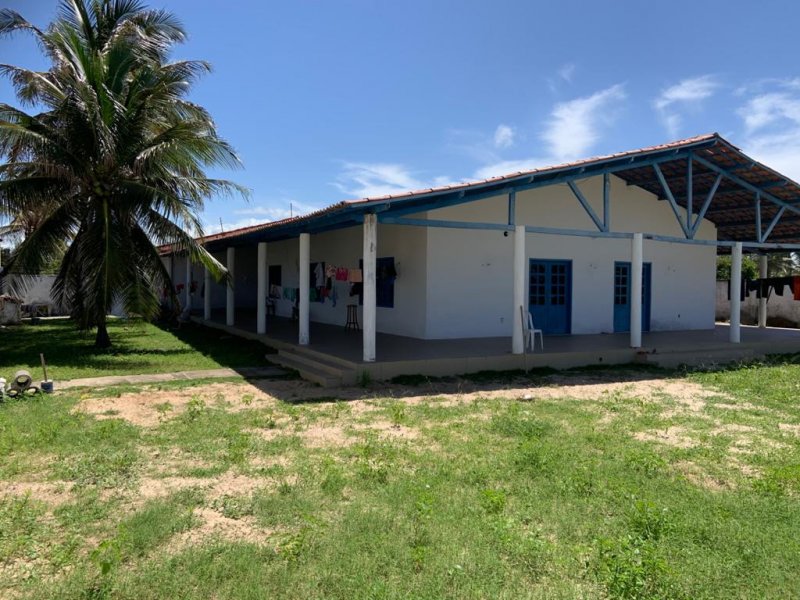 Casa à venda Centro com 900m² e 6 quartos por R$ 260.000 - 2145556575-02.jpeg