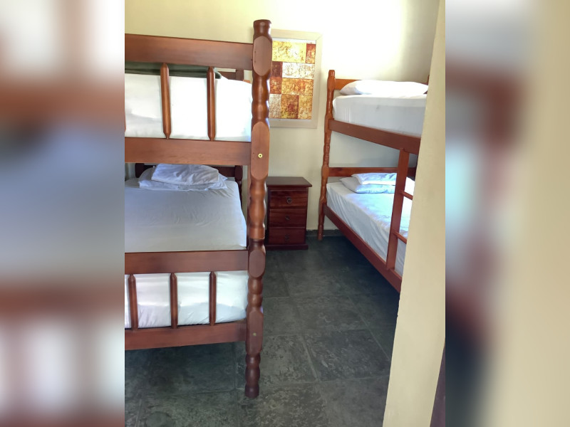 Casa à venda Boqueirão com 420m² e 5 quartos por R$ 1.300.000 - 7f1f363c-e897-4c2c-a16a-00f4b43d9f26.jpeg