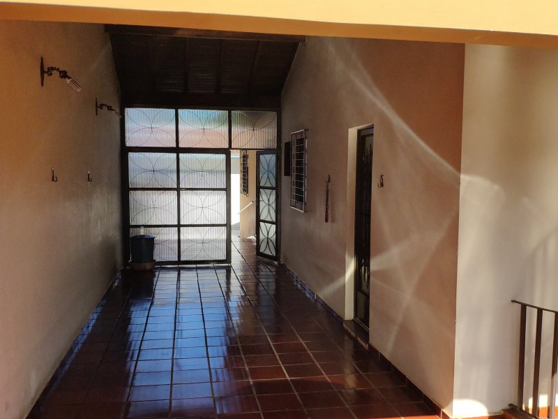 Casa à venda Conjunto Centauro com 201m² e 4 quartos por R$ 485.000 - 1637746011-img-20200611-120713-burst1.jpg