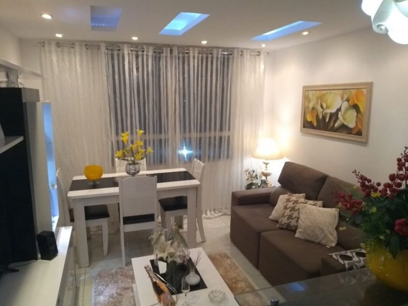 Apartamento à venda Colubandê com 58m² e 2 quartos por R$ 149.000 - 2134164459-sala2.jpg