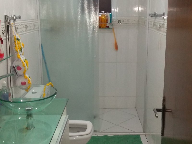 Casa à venda Jardim Amanda II com 180m² e 3 quartos por R$ 450.000 - 370766512-banheiro-1.jpg