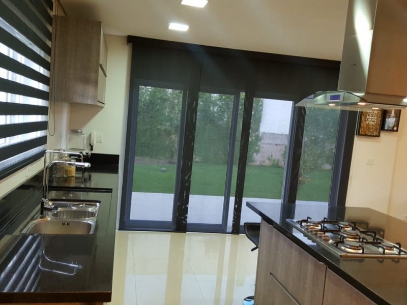 Casa de condomínio à venda Centro com 201m² e 2 quartos por R$ 750.000 - 844777230-28.jpeg