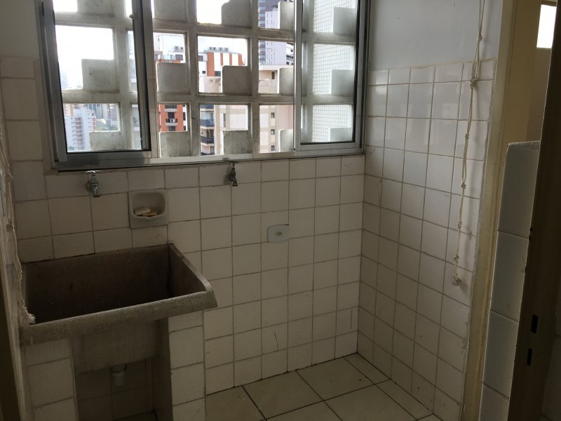 Apartamento para alugar Vila Nova Conceição com 74m² e 2 quartos por R$ 3.600 - 225725090-lavanderia.JPG