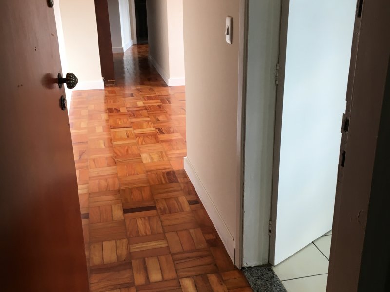 Apartamento para alugar Vila Nova Conceição com 74m² e 2 quartos por R$ 3.600 - 807768600-corredor-entrada.JPG