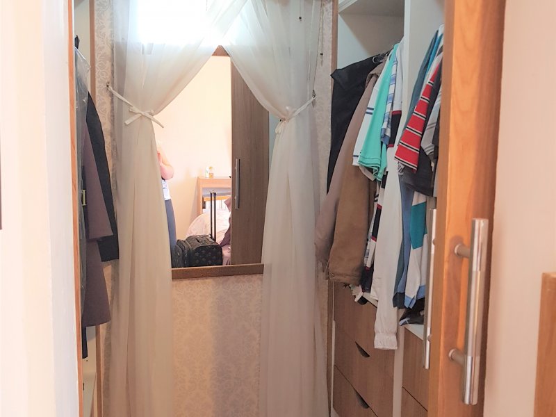 Apartamento à venda Jardim Parque Morumbi com 48m² e 2 quartos por R$ 210.000 - 1227587156-closet-suite-2.jpg