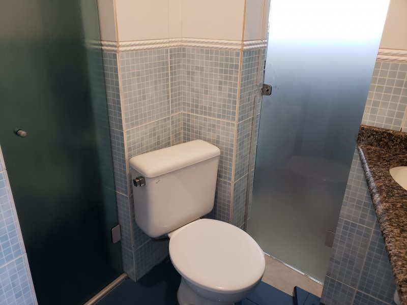 Apartamento à venda Jardim Parque Morumbi com 48m² e 2 quartos por R$ 210.000 - 452486069-banheiro-suite-2-6.jpg