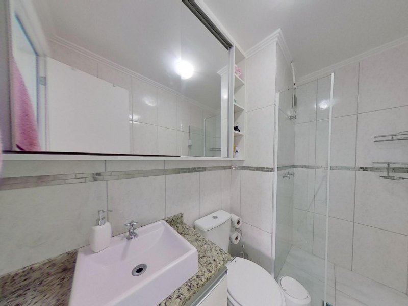 Apartamento à venda Sarandi com 57m² e 2 quartos por R$ 330.000 - 232742671-banheiro-suite.jpg