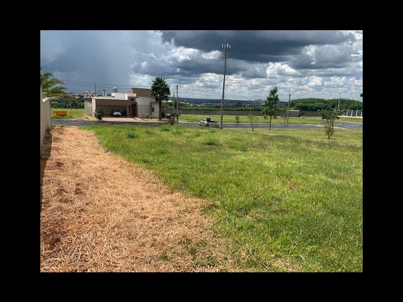 Apartamento à venda Jardim Planalto com 613m² e 1 quarto por R$ 375 - 1031893737-thumbnail-img-2292.jpg