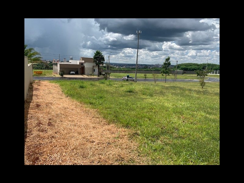 Apartamento à venda Jardim Planalto com 613m² e 1 quarto por R$ 375 - 1508157381-thumbnail-img-2291.jpg
