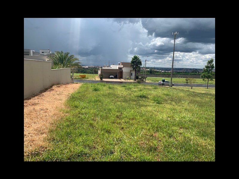Apartamento à venda Jardim Planalto com 613m² e 1 quarto por R$ 375 - 1708542448-thumbnail-img-2295.jpg
