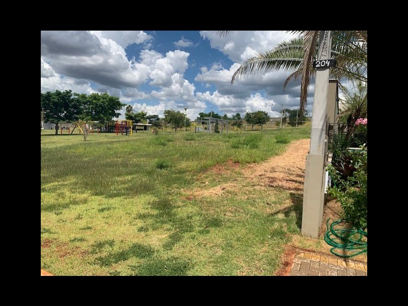 Apartamento à venda Jardim Planalto com 613m² e 1 quarto por R$ 375 - 582672017-thumbnail-img-2285.jpg
