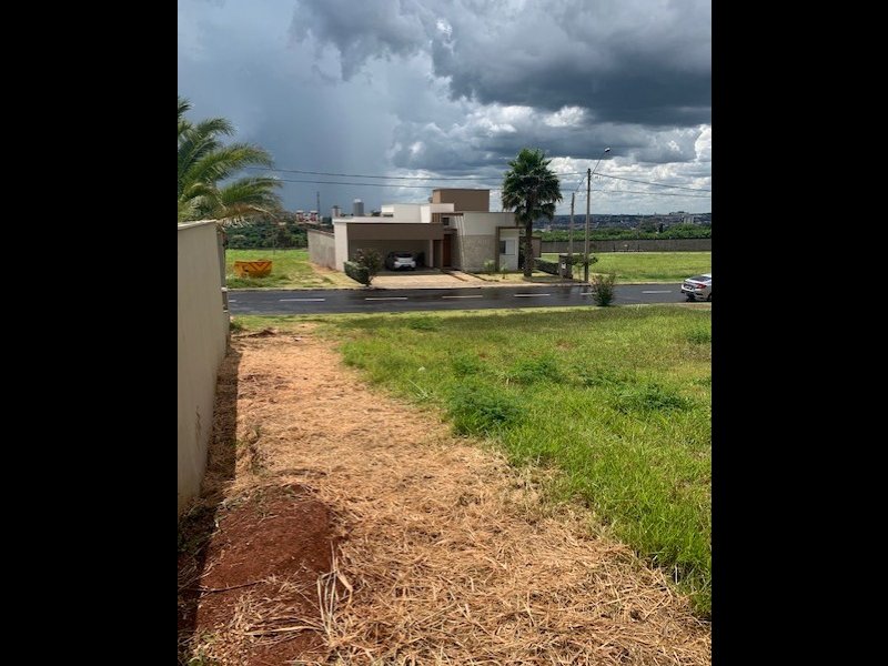 Apartamento à venda Jardim Planalto com 613m² e 1 quarto por R$ 375 - 682103429-thumbnail-img-2290.jpg