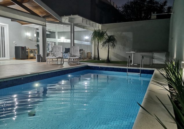 imóvel com 225m²