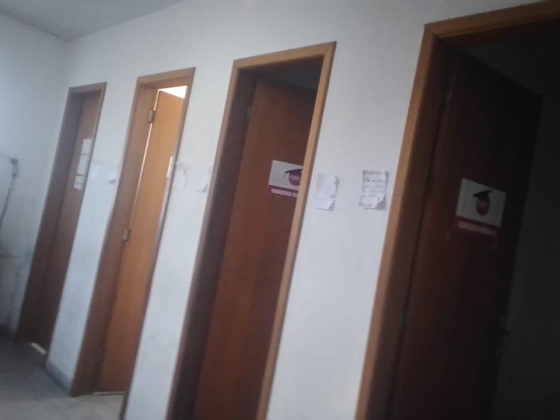 Comercial à venda Rocha Miranda com 900m² e  quartos por R$ 1.750.000 - 878957557-fotos-banheiros.jpg