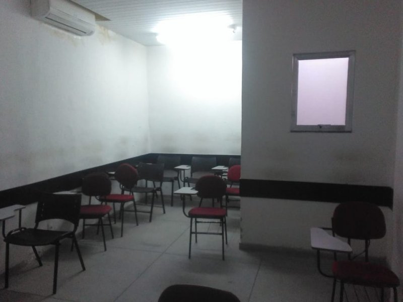 Comercial à venda Rocha Miranda com 900m² e  quartos por R$ 1.750.000 - 991839138-foto-de-sala.jpg