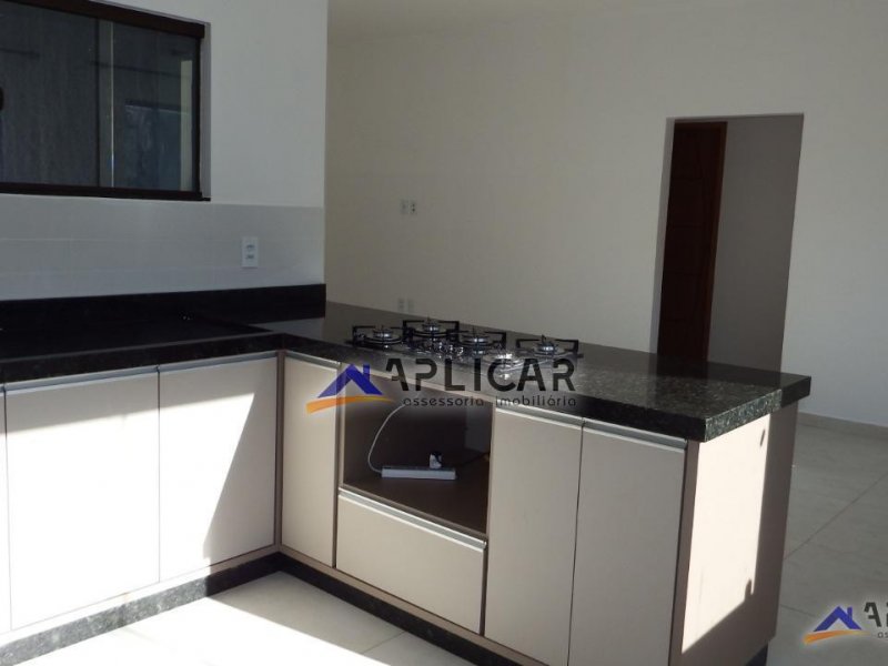 Casa à venda Loteamento Bourbon com 150m² e 4 quartos por R$ 630.000 - 1062364246-13-19-41-157736746178815773674616844be36494-906a-43cd-8727-f9d00c70da31-copia.jpg