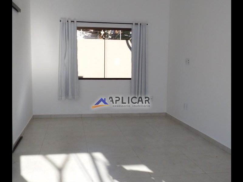 Casa à venda Loteamento Bourbon com 150m² e 4 quartos por R$ 630.000 - 894625962-13-19-52-157736747797715773674778718088e905-f815-4077-88f8-3fdbf0061db9-copia.jpg