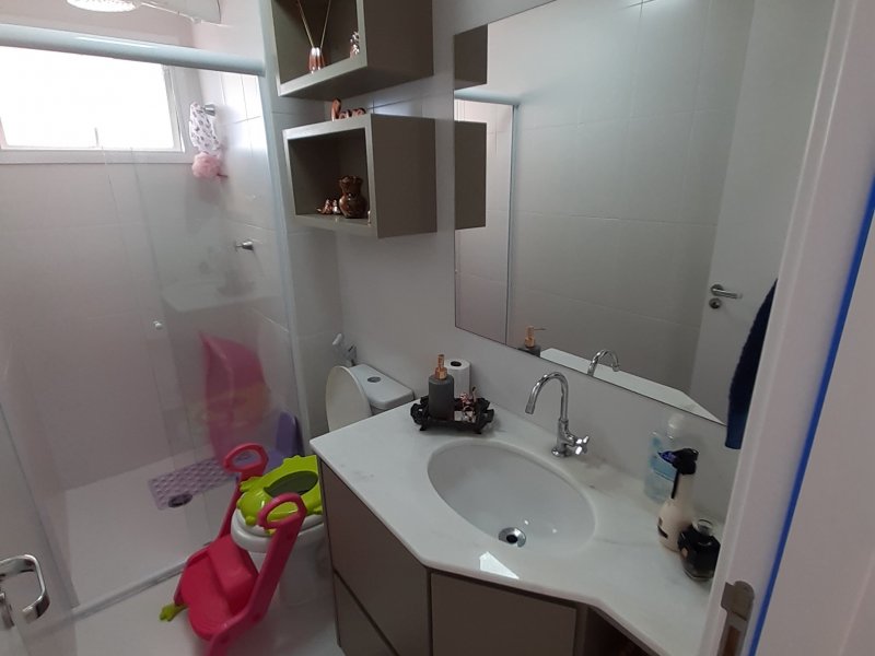 Apartamento à venda Jardim Estoril com 65m² e 2 quartos por R$ 330.000 - 398841279-20200517-123556.jpg