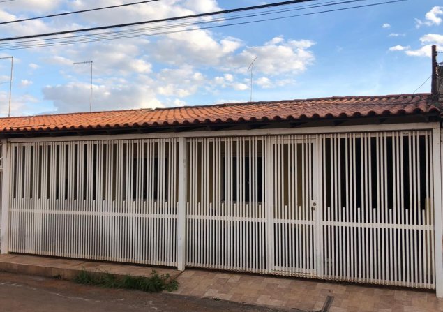 imóvel com 135m²
