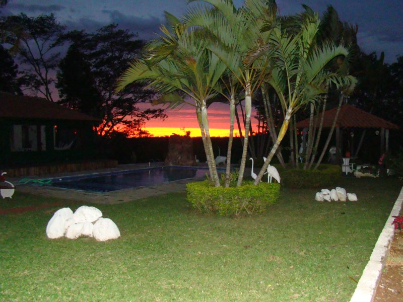 Chácara à venda Santo Antonio com 350m² e 4 quartos por R$ 950.000 - 322491971-entardecer-02.jpg