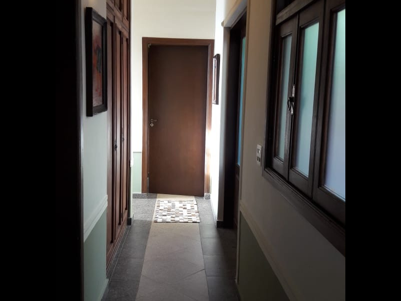 Casa de condomínio à venda Jardim Indaiá com 303m² e 3 quartos por R$ 1.900.000 - 706918691-corredor-quartos.png