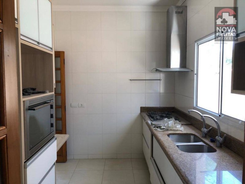 Casa de condomínio à venda Villa Branca  com 200m² e 3 quartos por R$ 750.000 - 1778479575-fbe82a92-b600-46dd-970a-2cbf79ce9d3a.jpeg