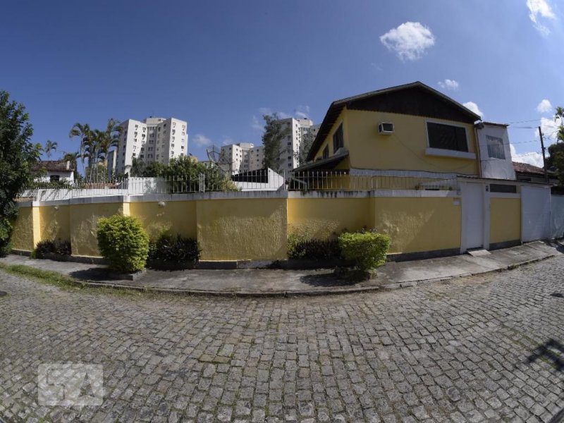 imóvel com 388m² - Freguesia de Jacarepagua - Rio de Janeiro