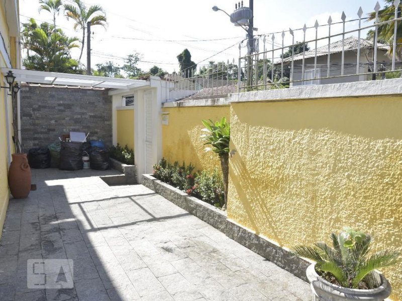 imóvel com 388m² - Freguesia de Jacarepagua - Rio de Janeiro