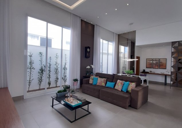 imóvel com 204m²