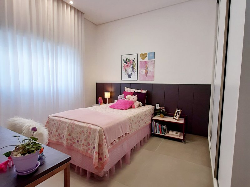 imóvel com 204m² - Jardim Botânico - Uberlândia