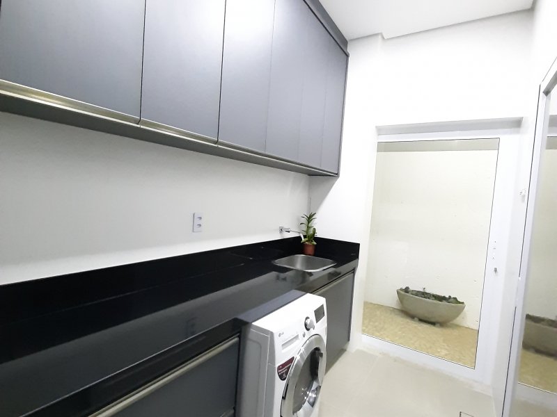 imóvel com 204m² - Jardim Botânico - Uberlândia