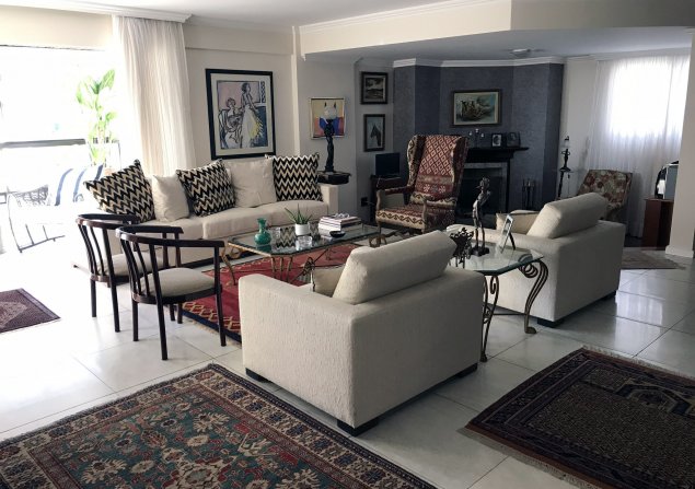 imóvel com 283m²