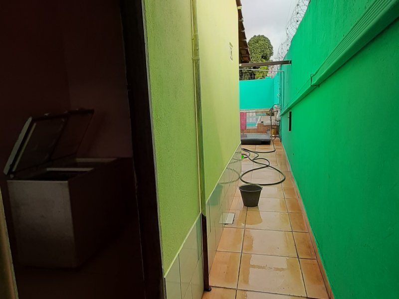 Casa à venda Cohab com 320m² e 3 quartos por R$ 450.000 - 1845999877-6.jpg