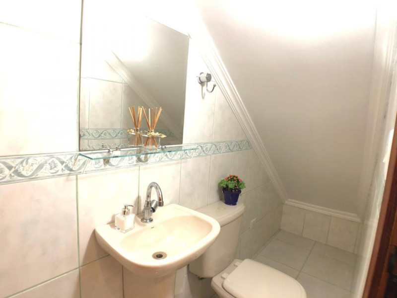 Casa à venda Vila Yolanda com 230m² e 5 quartos por R$ 750.000 - whatsapp-image-2020-07-11-at-1739461.jpeg