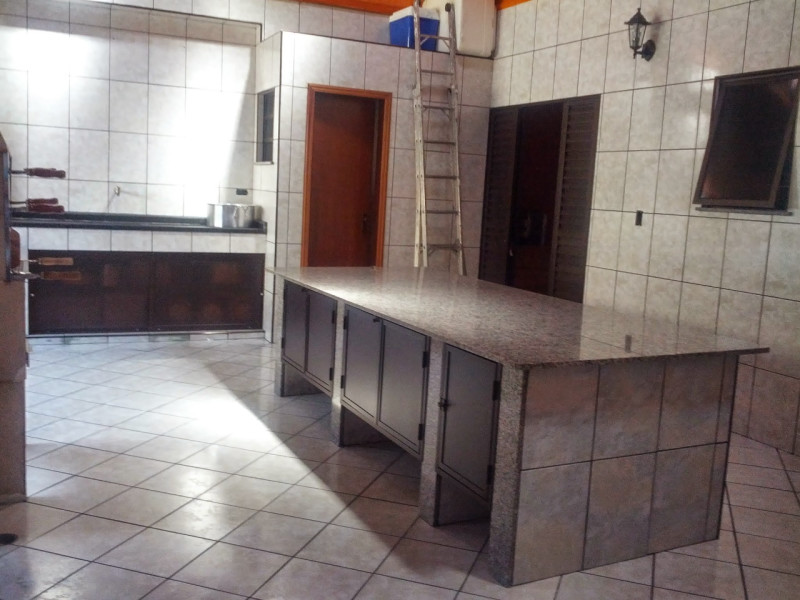 Casa à venda Vila Yolanda com 230m² e 5 quartos por R$ 750.000 - whatsapp-image-2020-07-11-at-1739473.jpeg