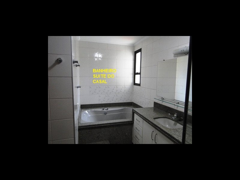 Apartamento à venda Vila Coqueiro com 187m² e 3 quartos por R$ 950.000 - 1038555078-dormitorio-do-casal-banheiro-dsc06950.jpg