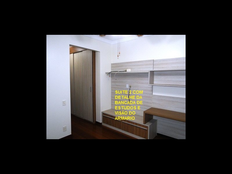 Apartamento à venda Vila Coqueiro com 187m² e 3 quartos por R$ 950.000 - 185442188-suite-2-com-detalhe-da-bancada-de-estudos-e-visao-do-armario-dsc06940.jpg