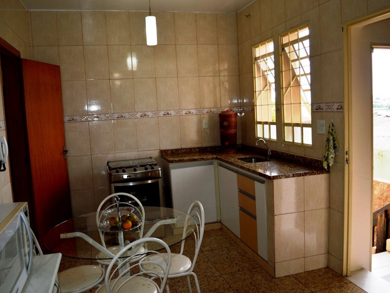 imóvel com 300m² - Jardinópolis - Belo Horizonte