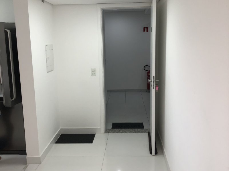 imóvel com 76m² - Jardim Tupanci - Barueri