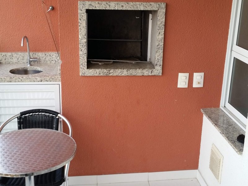 imóvel com 86m² - Barreiros - São José