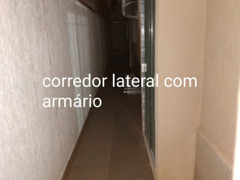 Casa à venda Vila Caiçara com 333m² e 3 quartos por R$ 480.000 - 1309215106-corredor-lateral.jpeg